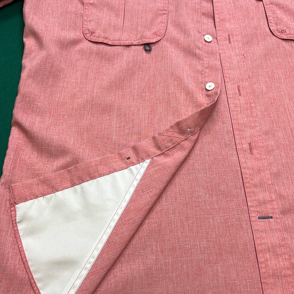 Men’s Izod saltwater performance, large. Excellent condition. - Picture 4 of 5